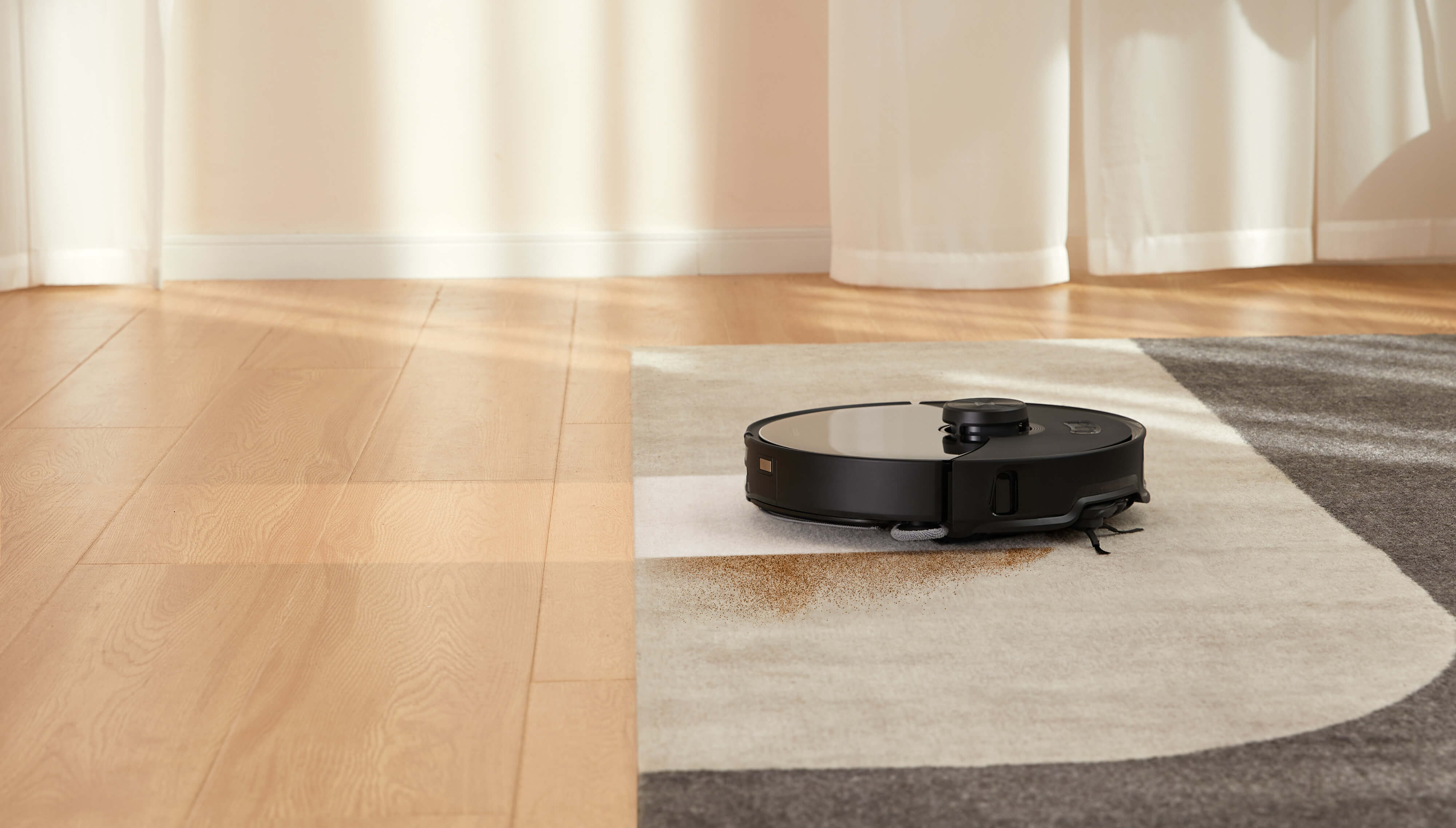 Dùng robot hút bụi có ảnh hưởng đến sàn gỗ công nghiệp không 2