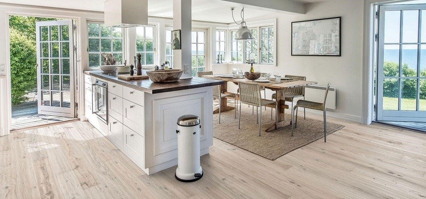 Hướng dẫn vệ sinh sàn đá công nghệ SPC đúng cách 1